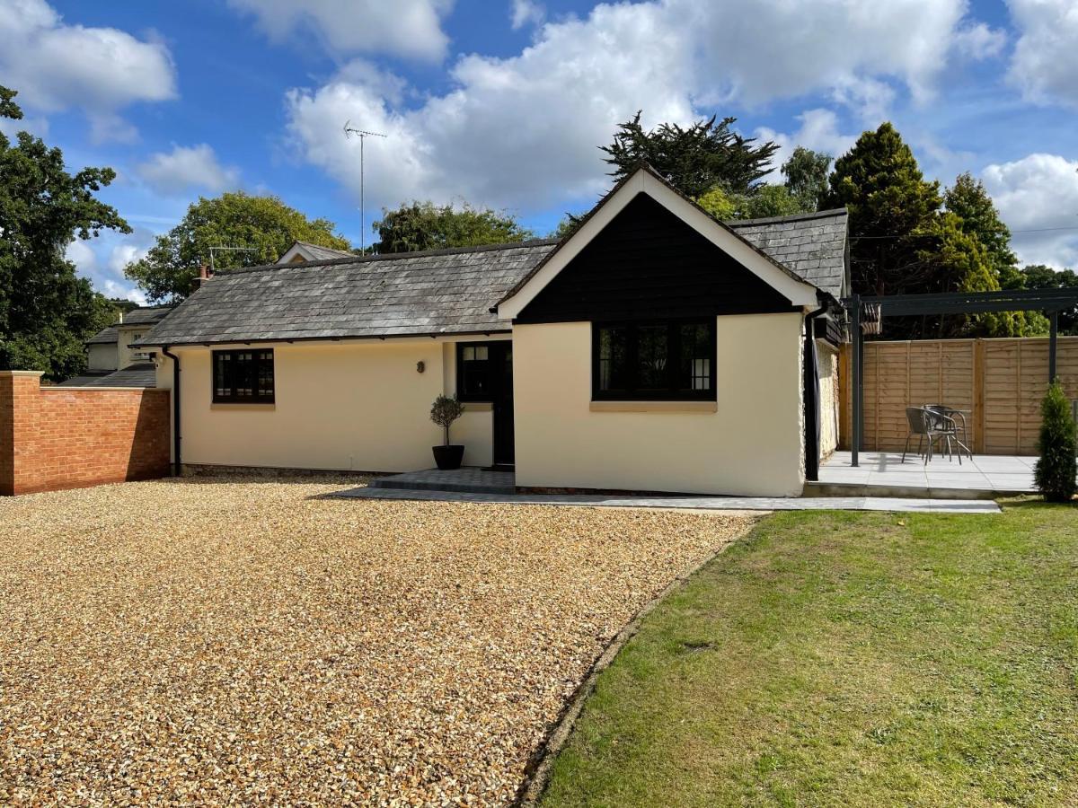 Springfield Lodge - Adorable New Forest 1-Bedroom Guest House Ringwood Extérieur photo